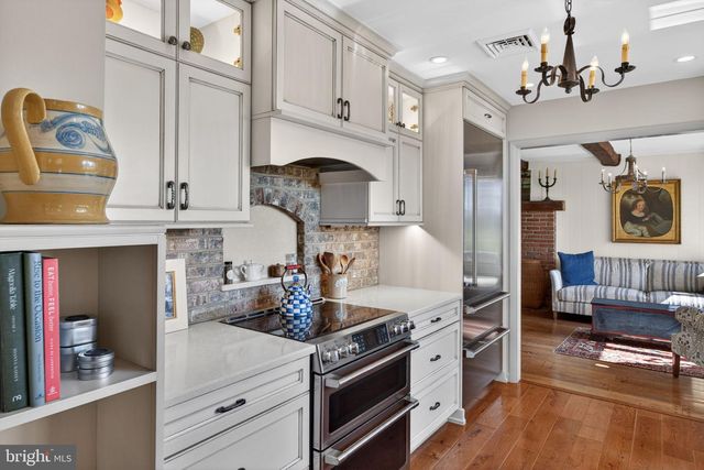 185 BLACK MATT RD, Douglassville, PA 19518