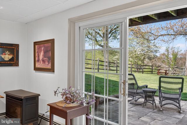 185 BLACK MATT RD, Douglassville, PA 19518