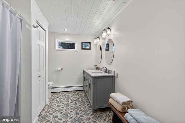 185 BLACK MATT RD, Douglassville, PA 19518