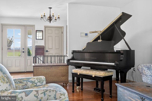 185 BLACK MATT RD, Douglassville, PA 19518