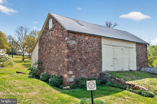 185 BLACK MATT RD, Douglassville, PA 19518