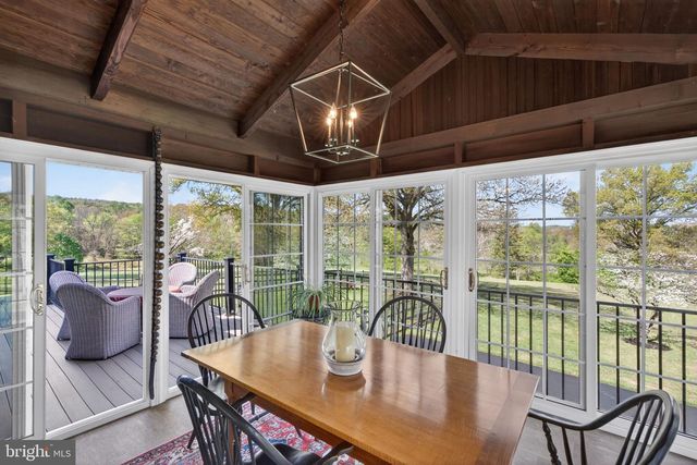 185 BLACK MATT RD, Douglassville, PA 19518