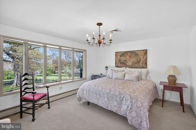 185 BLACK MATT RD, Douglassville, PA 19518