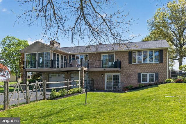 185 BLACK MATT RD, Douglassville, PA 19518
