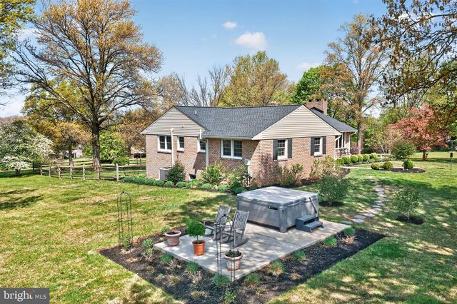 185 BLACK MATT RD, Douglassville, PA 19518