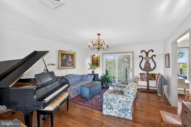 185 BLACK MATT RD, Douglassville, PA 19518