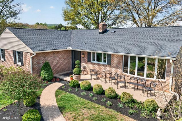 185 BLACK MATT RD, Douglassville, PA 19518