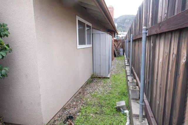 8048 Smokewood Dr, Santee, CA 92071