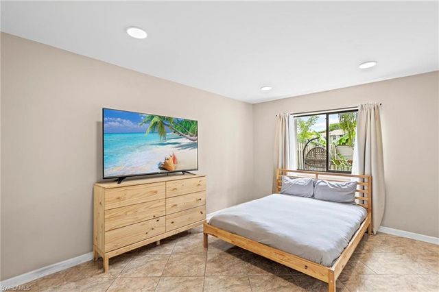11166 NW 37th ST, Sunrise, FL 33351