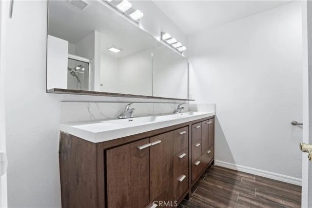 17721 Norwalk 3, Artesia, CA 90701