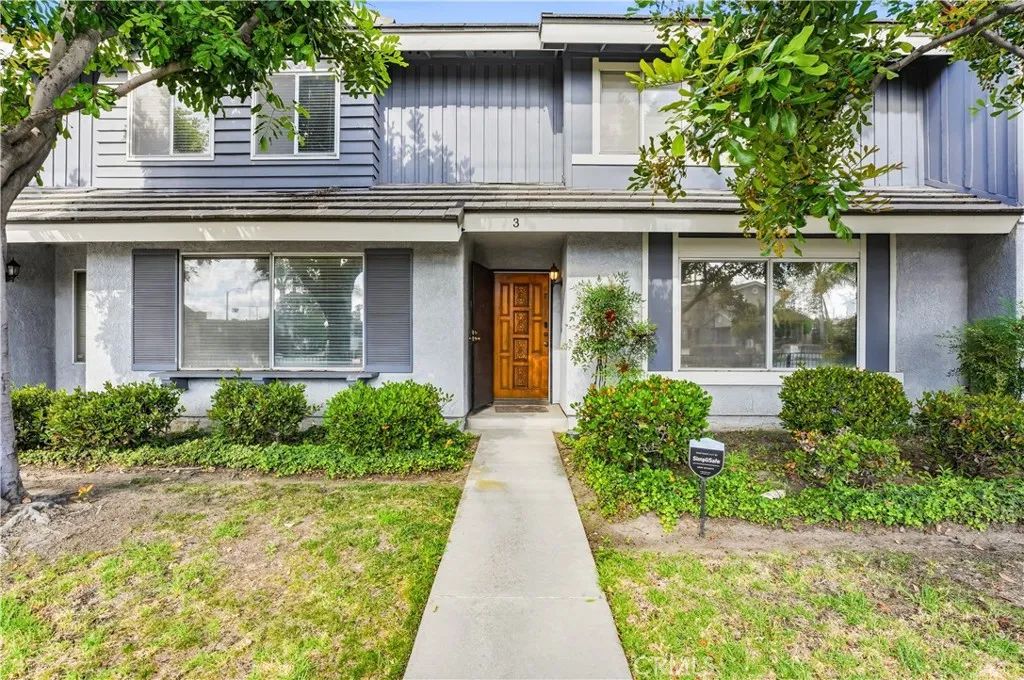 17721 Norwalk 3, Artesia, CA 90701