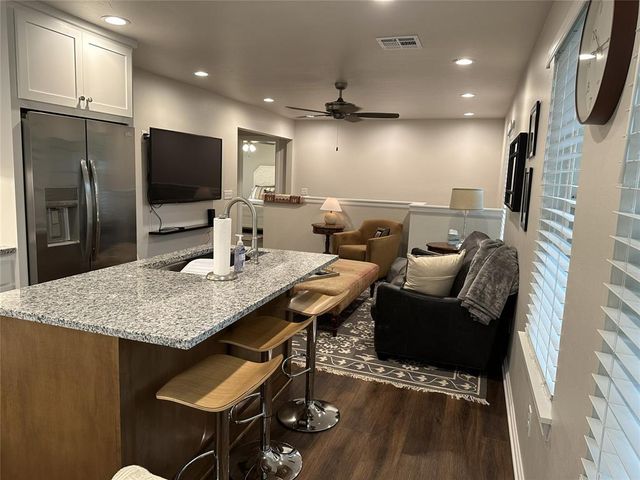 1007 S Pickard Avenue, Norman, OK 73069