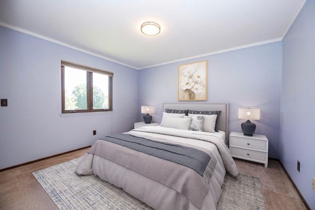 476 Coldiron Drive, Rochester Hills, MI 48307