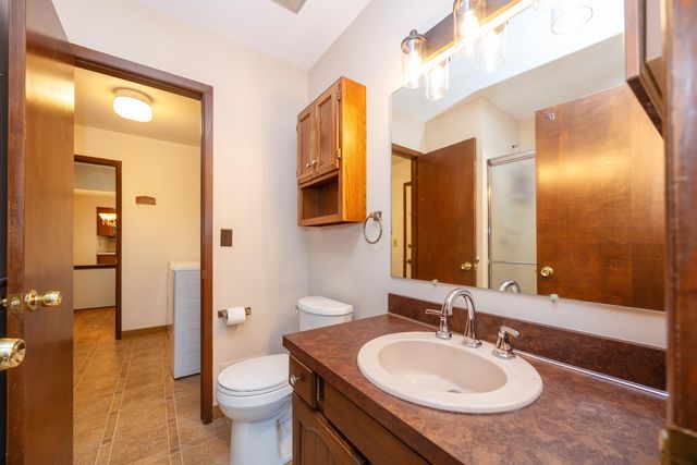 476 Coldiron Drive, Rochester Hills, MI 48307
