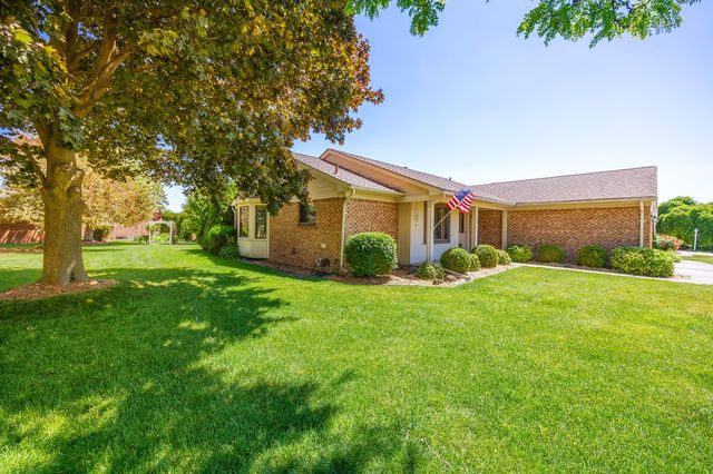 476 Coldiron Drive, Rochester Hills, MI 48307