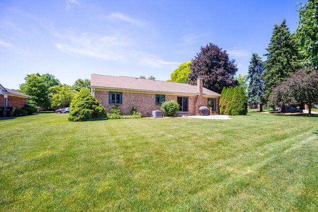 476 Coldiron Drive, Rochester Hills, MI 48307