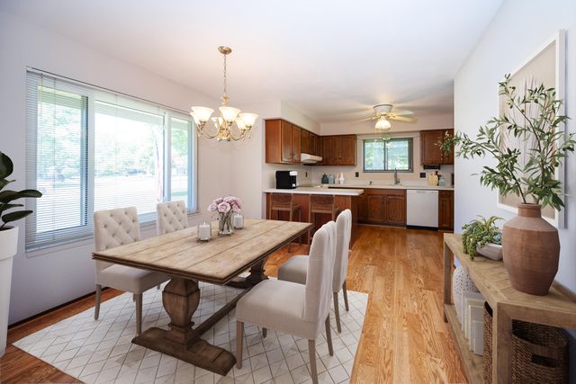 476 Coldiron Drive, Rochester Hills, MI 48307
