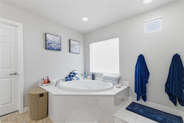 6088 Rockway Glen Avenue, Las Vegas, NV 89141