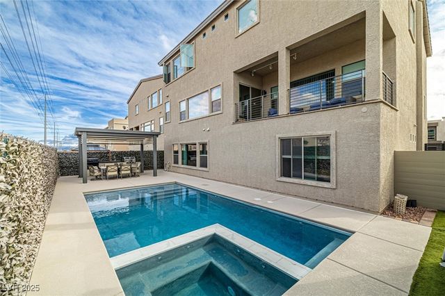 6088 Rockway Glen Avenue, Las Vegas, NV 89141