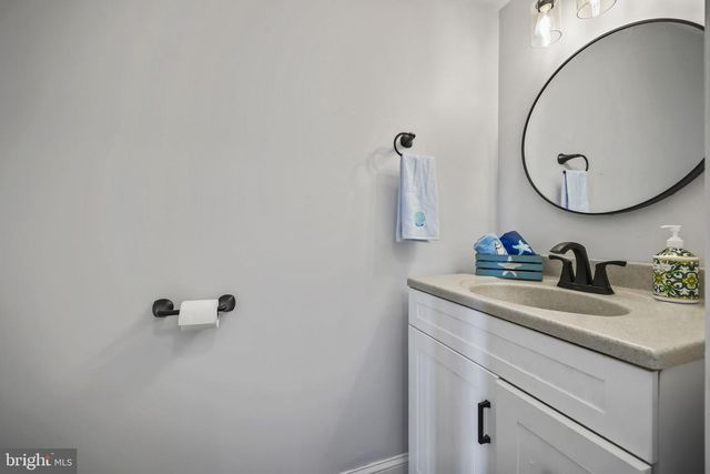 14 KRISTOPHER DR, Hamilton, NJ 08620