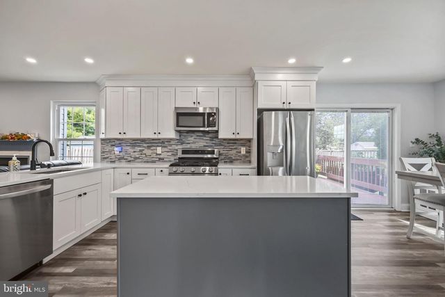 14 KRISTOPHER DR, Hamilton, NJ 08620