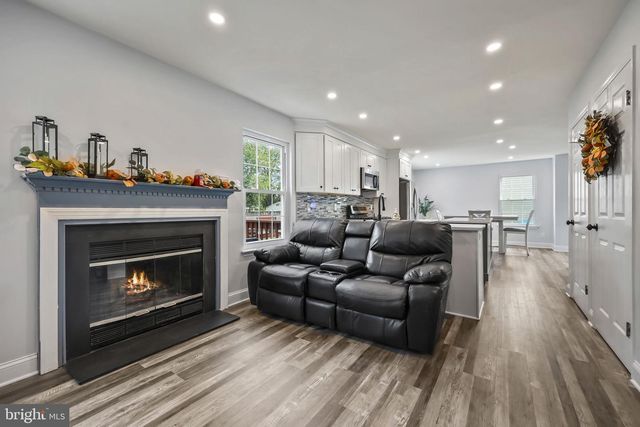 14 KRISTOPHER DR, Hamilton, NJ 08620