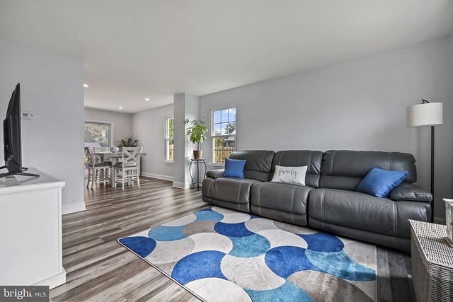 14 KRISTOPHER DR, Hamilton, NJ 08620