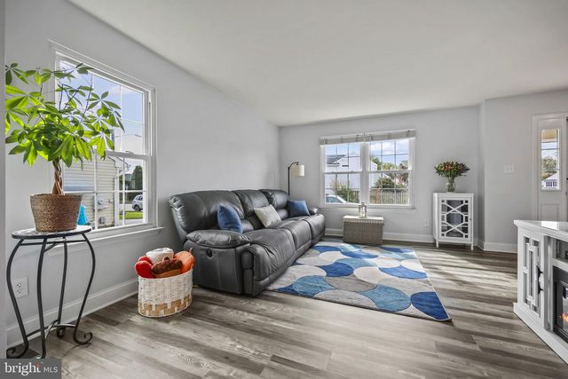 14 KRISTOPHER DR, Hamilton, NJ 08620