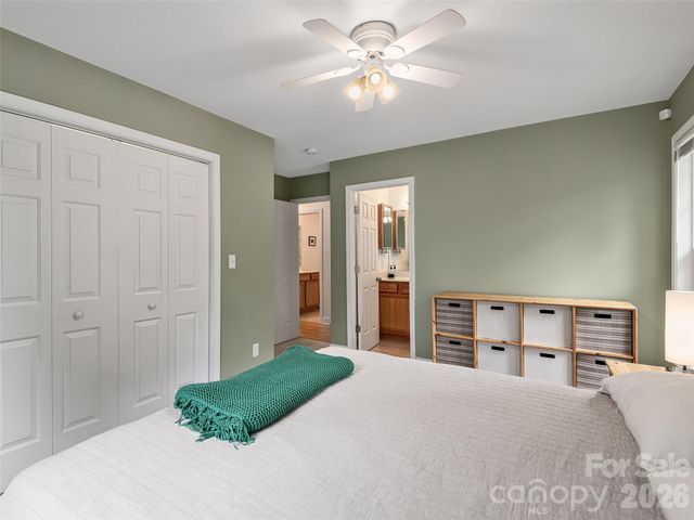 64 Springside Road, Asheville, NC 28803