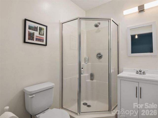 64 Springside Road, Asheville, NC 28803