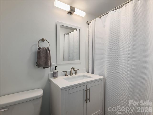 64 Springside Road, Asheville, NC 28803