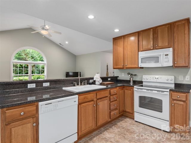 64 Springside Road, Asheville, NC 28803