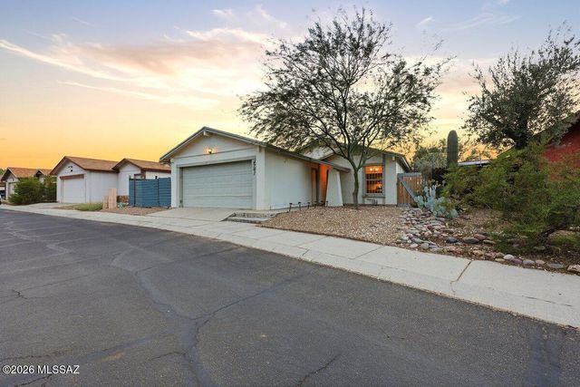4741 N Woodside Drive, Tucson, AZ 85705