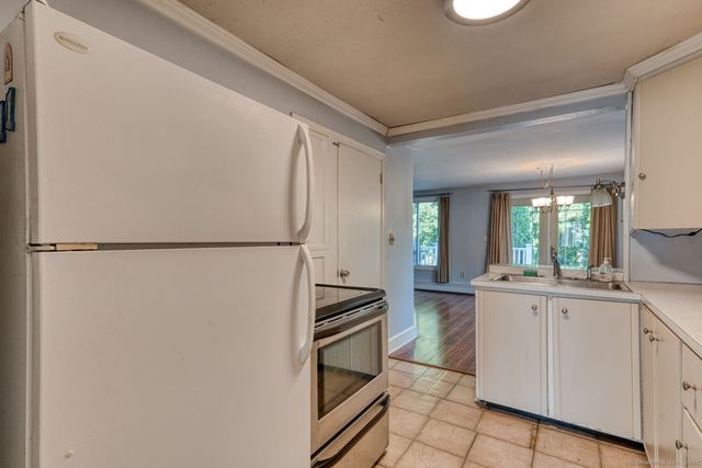 86 Barbara Road, Middletown, CT 06457