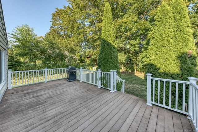 86 Barbara Road, Middletown, CT 06457