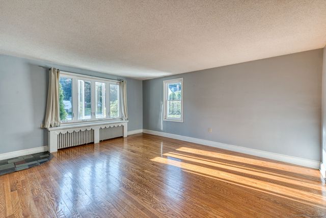 86 Barbara Road, Middletown, CT 06457