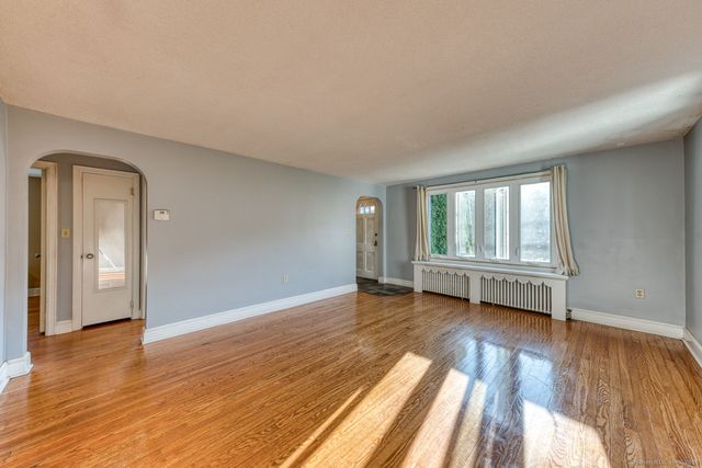 86 Barbara Road, Middletown, CT 06457