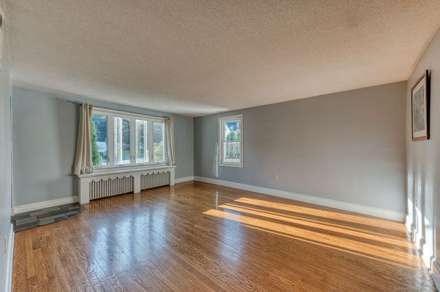 86 Barbara Road, Middletown, CT 06457