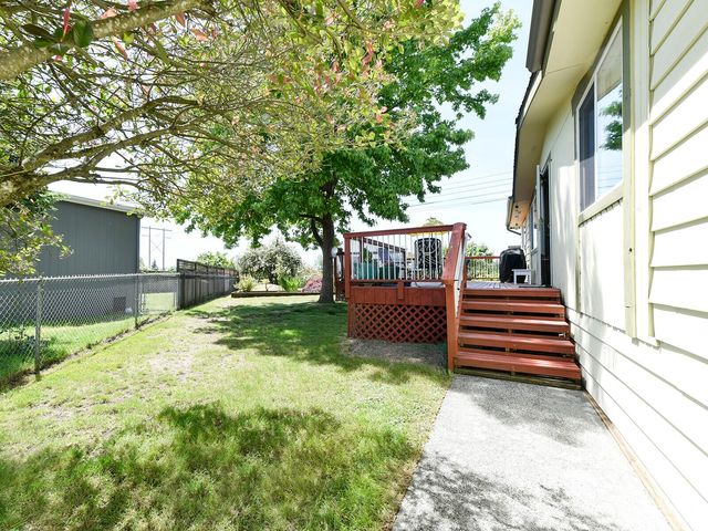 19805 127th Court NE, Bothell, WA 98011