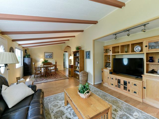 19805 127th Court NE, Bothell, WA 98011
