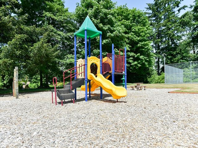 19805 127th Court NE, Bothell, WA 98011