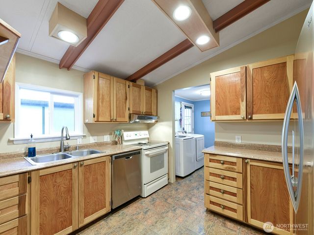 19805 127th Court NE, Bothell, WA 98011