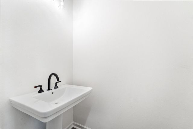 4309 Larkspur Street, Houston, TX 77051