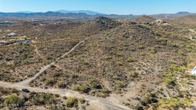 - W Jenny Lin Road -, New River, AZ 85087