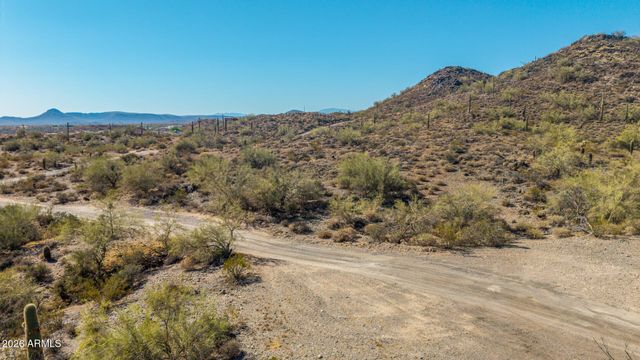 - W Jenny Lin Road -, New River, AZ 85087