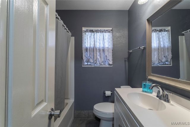 51 Forrest Avenue, Wetumpka, AL 36092