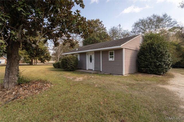 51 Forrest Avenue, Wetumpka, AL 36092
