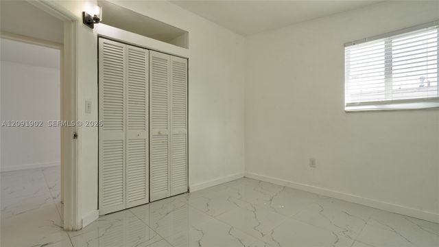 4250 SW 39th St, West Park, FL 33023