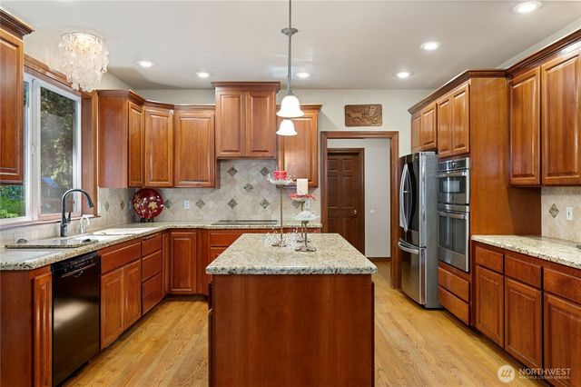 15202 135th Avenue E, Puyallup, WA 98374