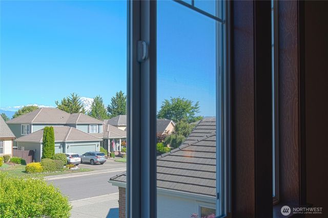 15202 135th Avenue E, Puyallup, WA 98374